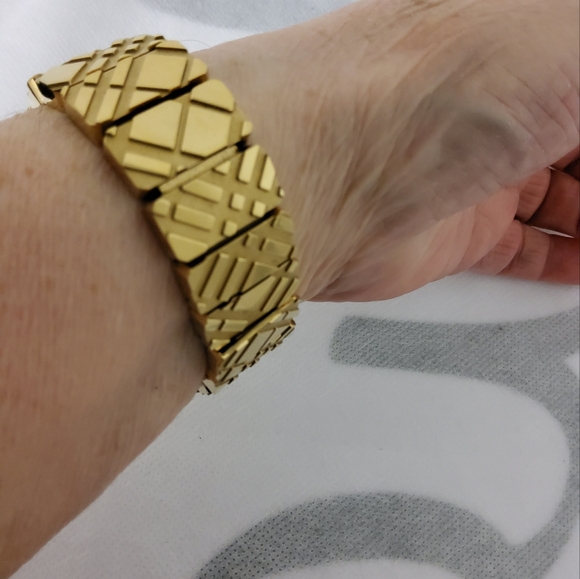 Burberry women's watch - Picture 13 of 14